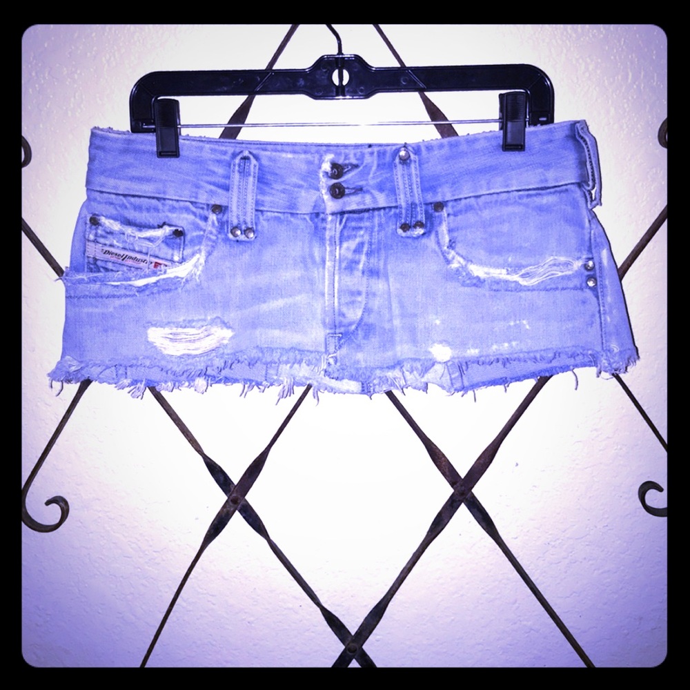 ADORABLE DIESEL JEAN SKIRT❤️